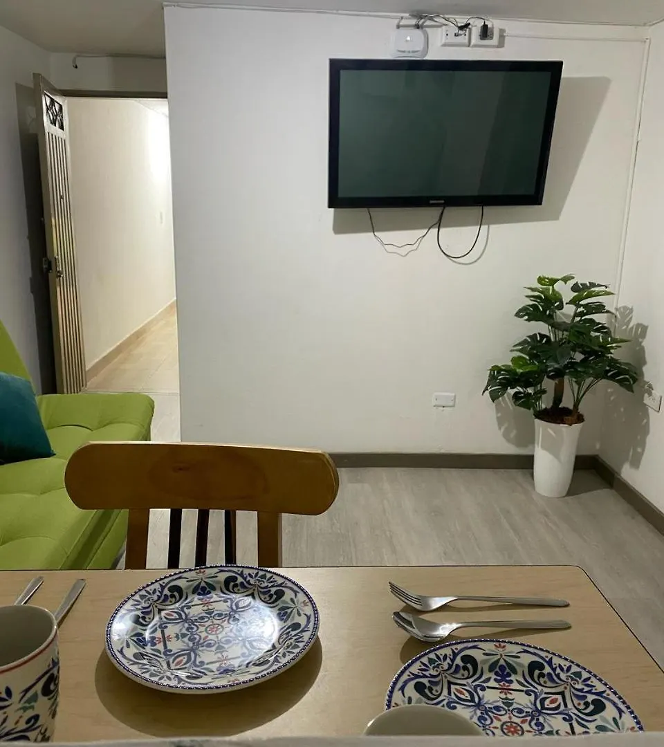 Hermoso Y Comodo Apartamento 4 Habitaciones Cerca Al Viva Envigado 0*,